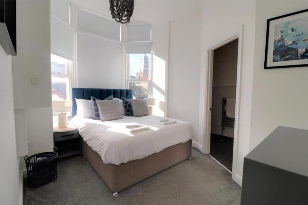 Sound Of The Sea - Ilfracombe Apartment ภายนอก รูปภาพ