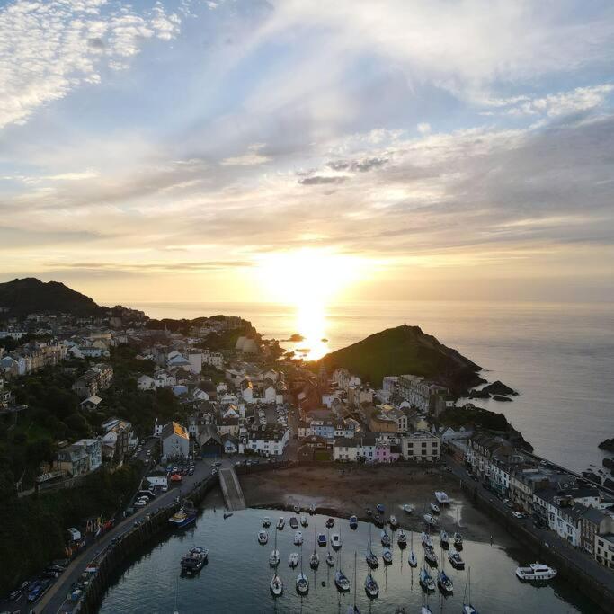 Sound Of The Sea - Ilfracombe Apartment ภายนอก รูปภาพ