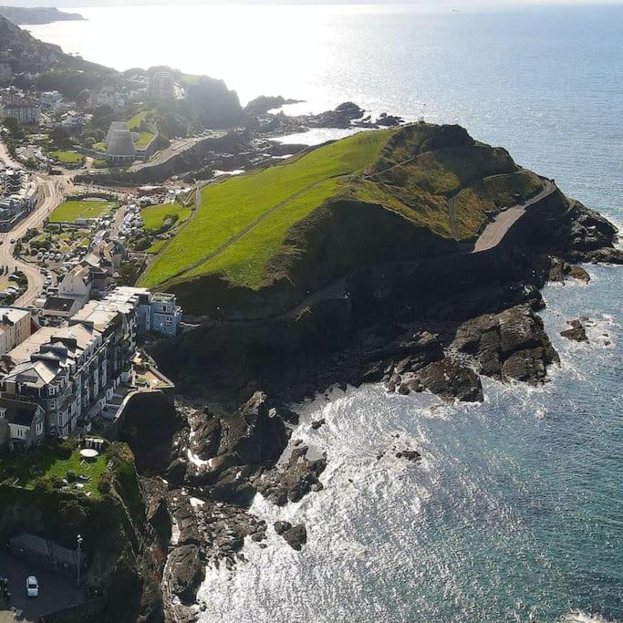 Sound Of The Sea - Ilfracombe Apartment ภายนอก รูปภาพ